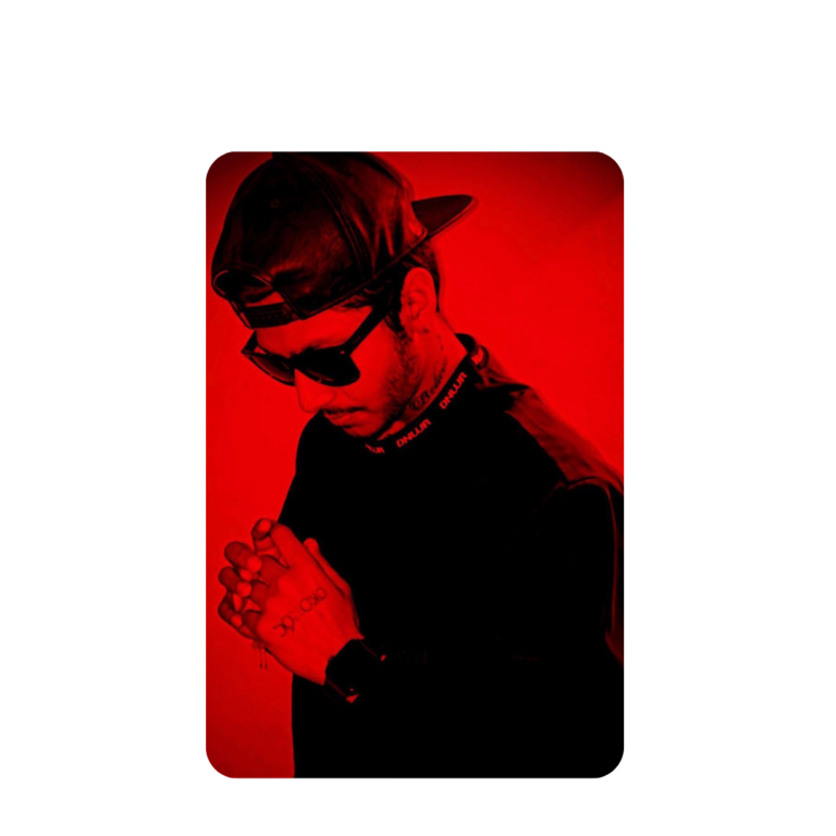 AYUXH, 21, IS A SELF-PROCLAIMED SINGER & SONGWRITER