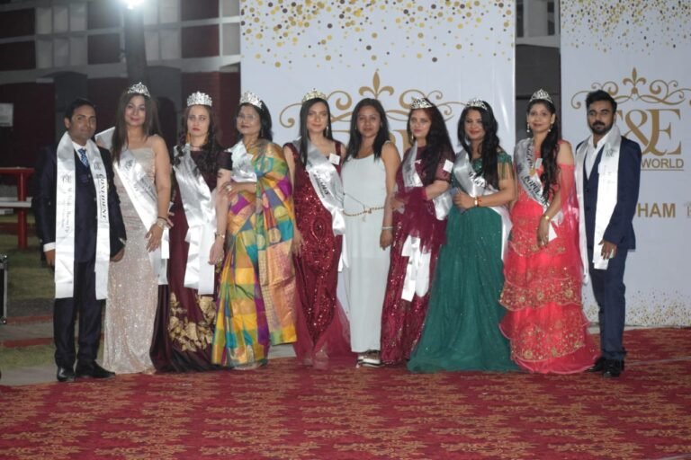 Exclusive & Extraordinary – I AM THE WORLD 2022