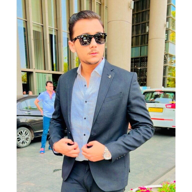 Raj Vikas Mishra is a 21 Year old who started his entrepreneurial journey in businesses across Hospitality and automotive sector in India, along with the assistance of his dad and family.