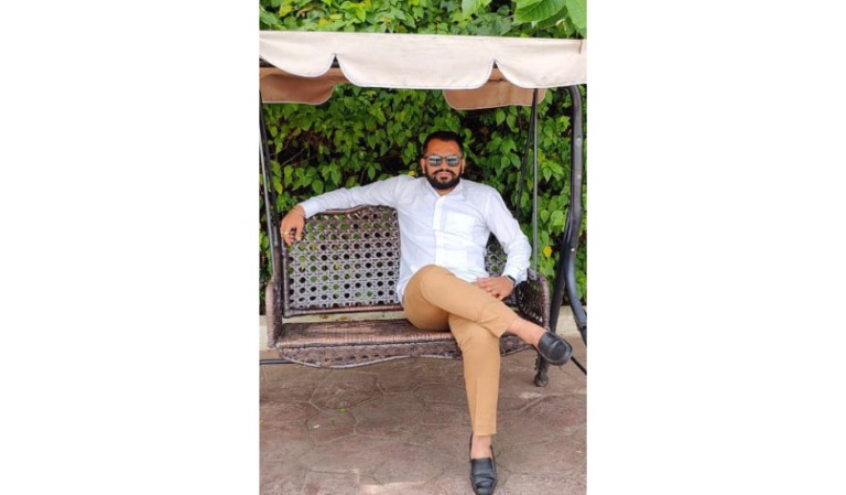 Dr. Akash H. Gohil: Empowering India's Youth towards a Drug-Free and Fit Future.