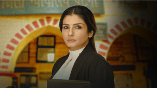 "Raveena Tandon's Stellar Performance in 'Patna Shuklla' Receives Acclaim: A Review"