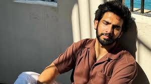 Amaal Mallik Cuts Ties with Parents Over Emotional Abuse, Fans Show Support