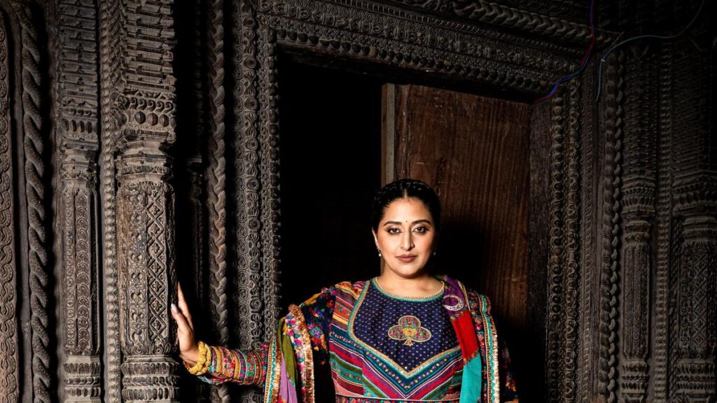 Raja Kumari Becomes First Indian-Origin Musician to Win American Music Award