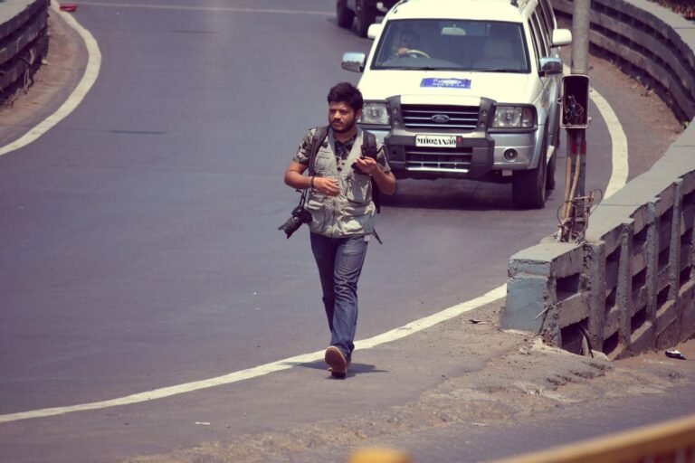 Akshay Redij Emerges as a Leading Voice in Indian Digital & Investigative Journalism